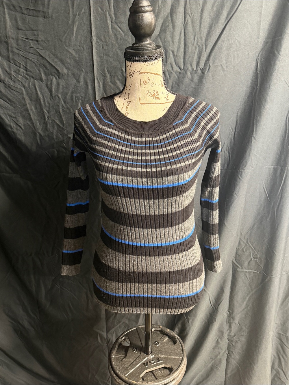 Vintage Y2K Striped Ribbed Knit Sweater in Black, Gray & Blue